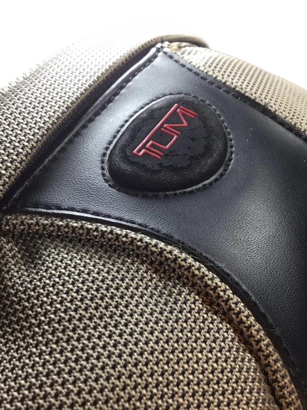 Tumi T2 Ballistic Fanny Pack Bum Bag Crossbody Waist Belt Bag Unisex Adjustable